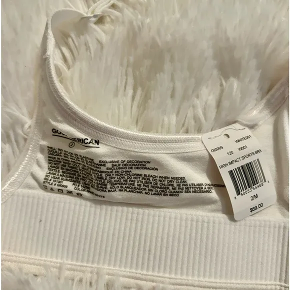 2 Good American High Impact Sports Bras - Medium