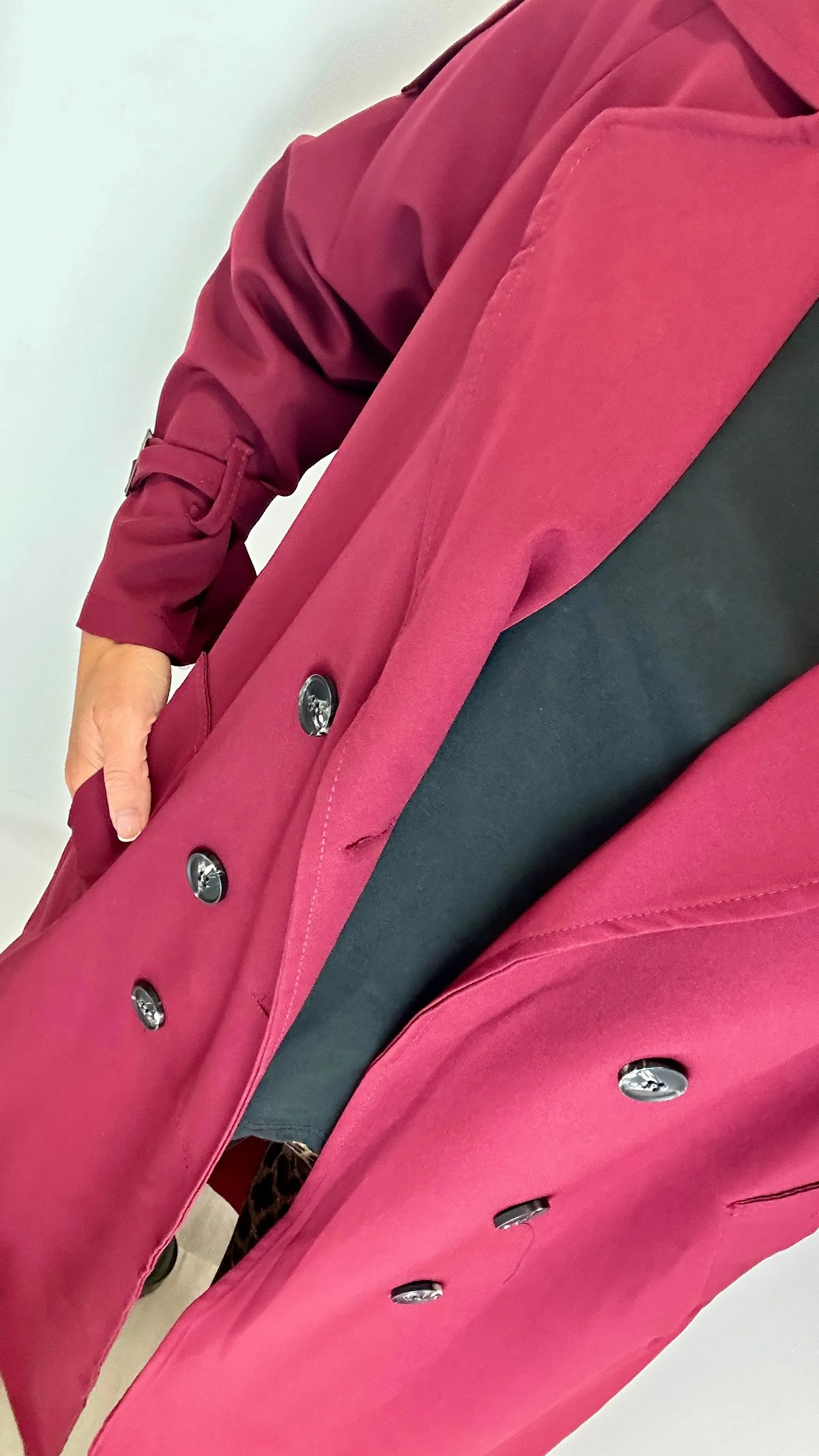 BERRY LIGHTWEIGHT TRENCH COAT