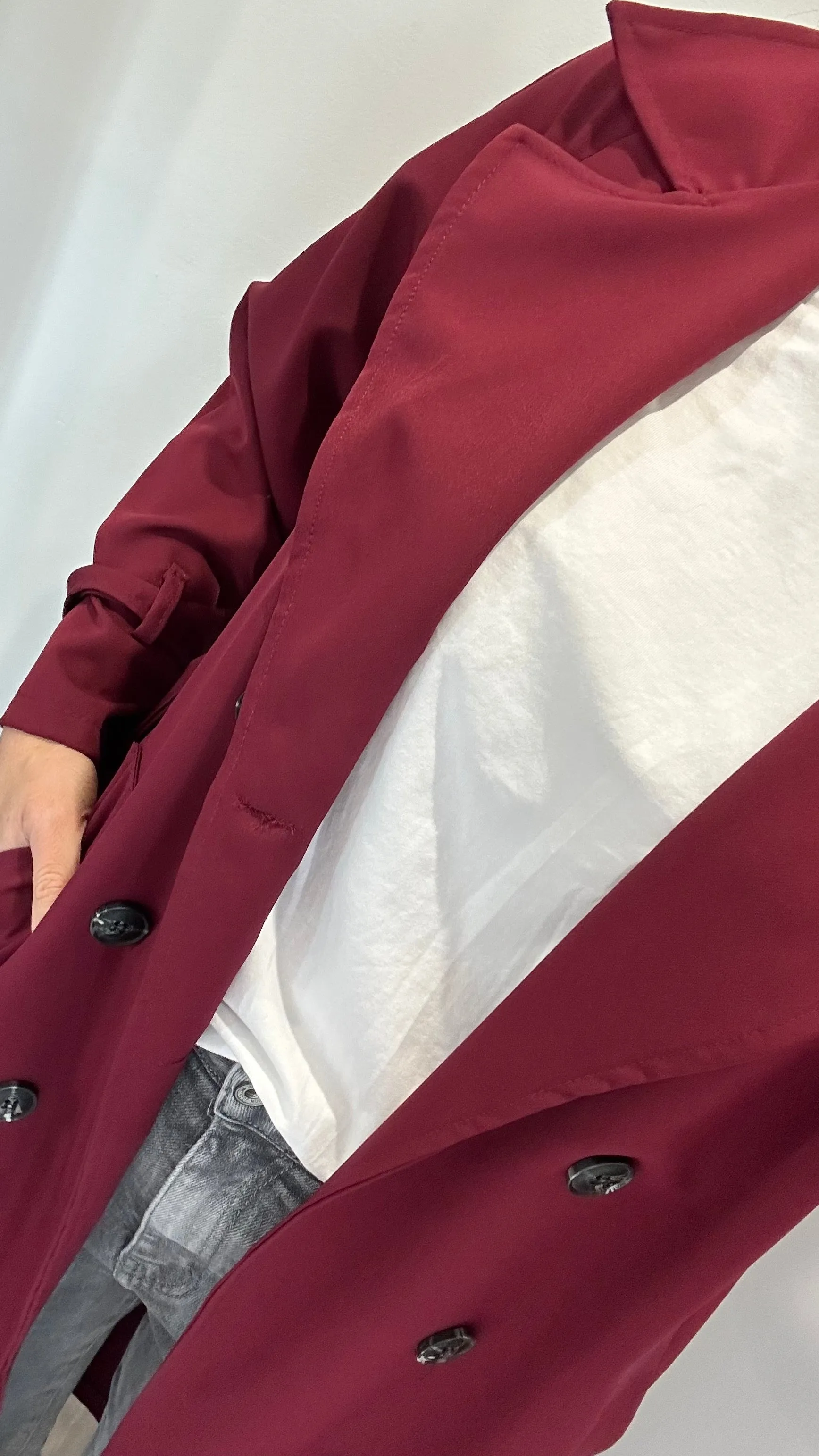 BERRY LIGHTWEIGHT TRENCH COAT