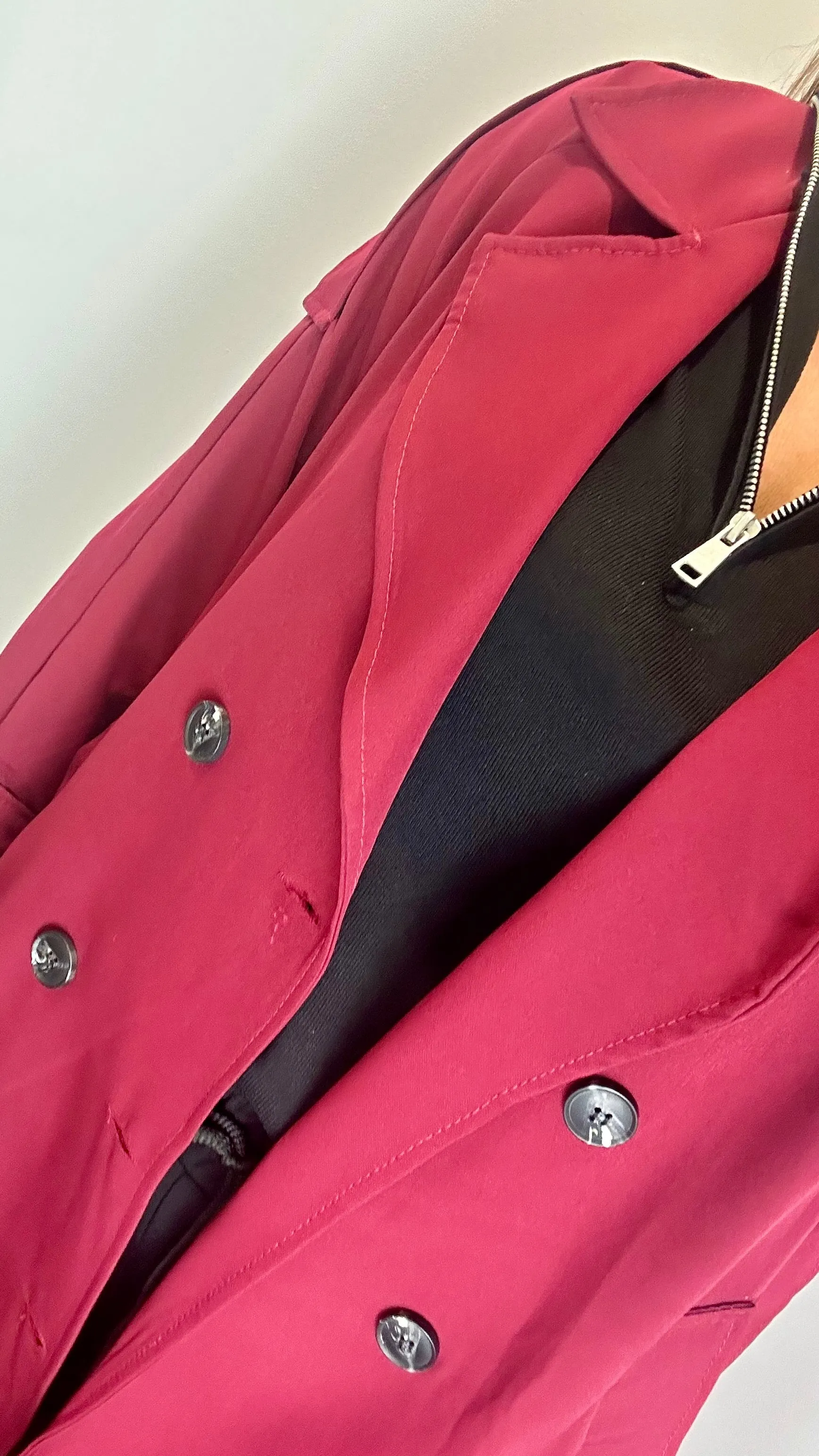 BERRY LIGHTWEIGHT TRENCH COAT