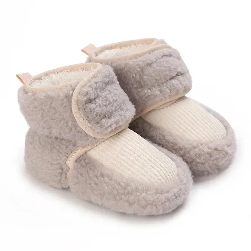 Cozy And Safe - Warm Baby Shoes With Animal Design