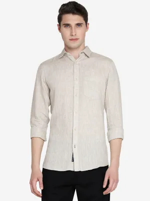Light Beige Solid Slim Fit Casual Shirt | JadeBlue