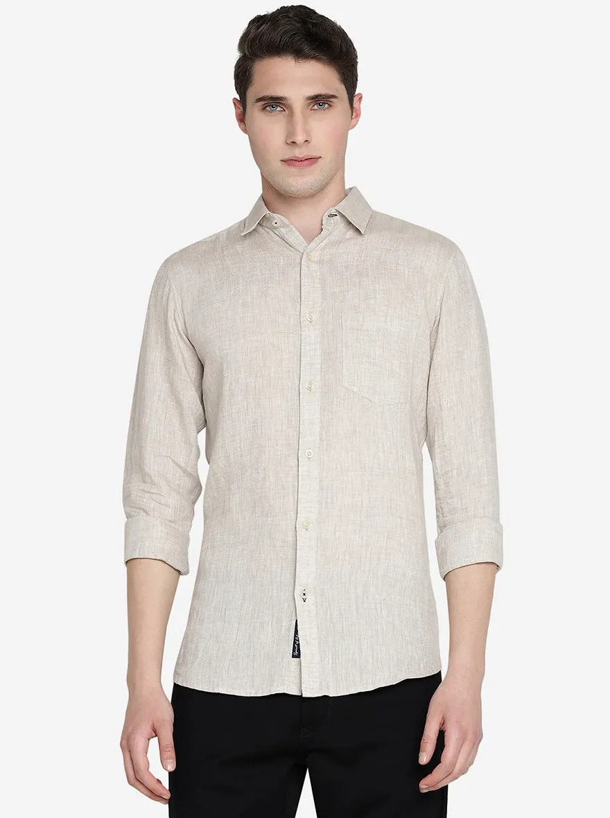 Light Beige Solid Slim Fit Casual Shirt | JadeBlue