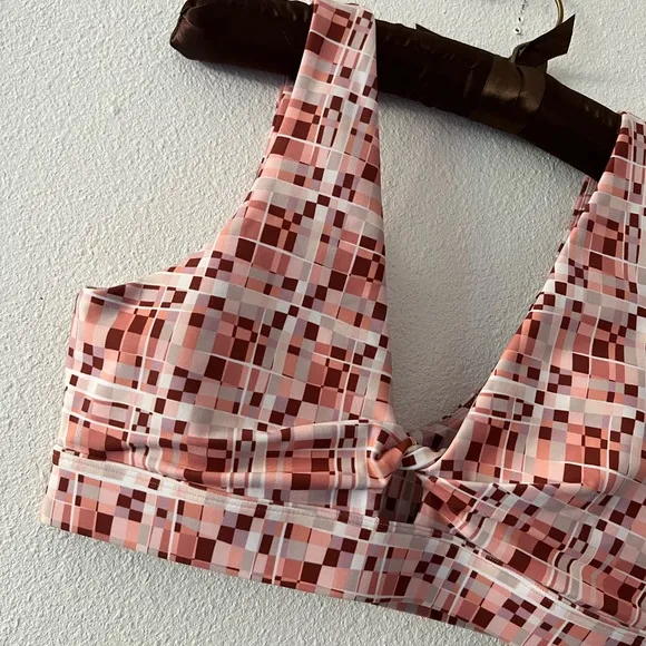{L*Space} Brand New Do The Twist Sports Bra