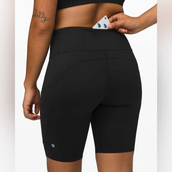 Lululemon Fast and Free Short 10&quot; *Cool Black Women's Size 6 Pockets NEW Running