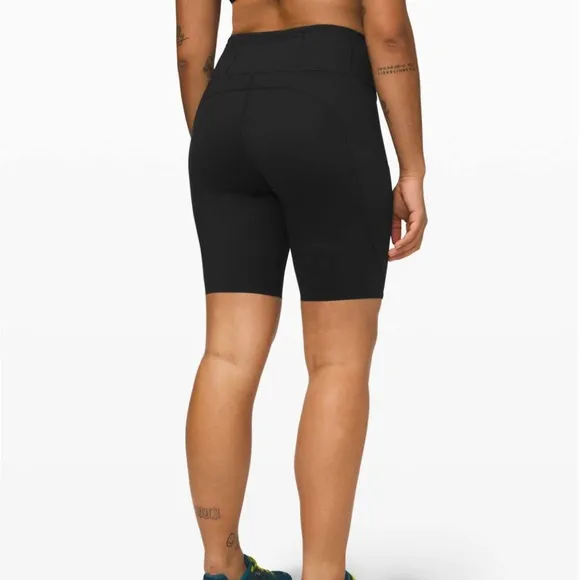 Lululemon Fast and Free Short 10&quot; *Cool Black Women's Size 6 Pockets NEW Running