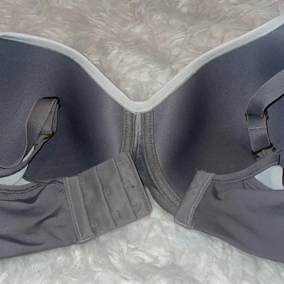 Natori Underwire Back Close Sports Bra 34DD