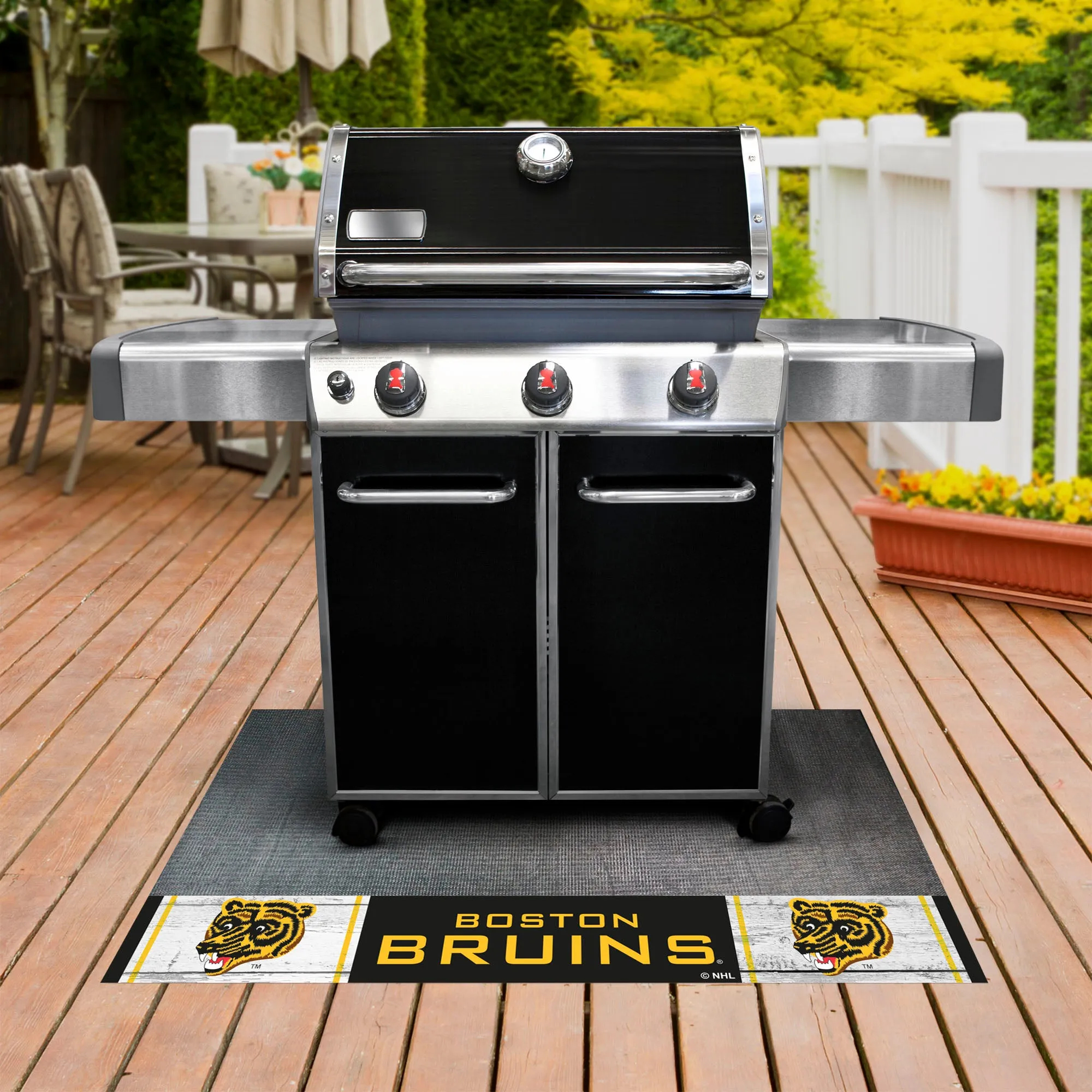 NHLV - Boston Bruins Grill Mat - Retro