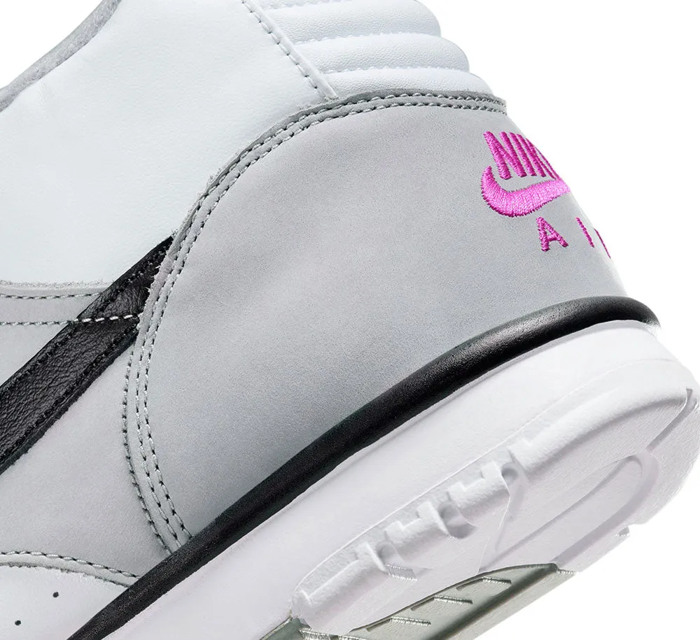 NIKE AIR TRAINER 1