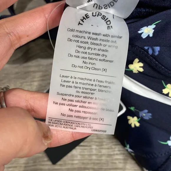 NWT ANTHROPOLOGIE THE UPSIDE FLORAL DAISY PAOLA SPORTS BRA NAVY BLUE WHITE SZ 4