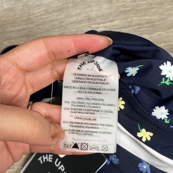 NWT ANTHROPOLOGIE THE UPSIDE FLORAL DAISY PAOLA SPORTS BRA NAVY BLUE WHITE SZ 4