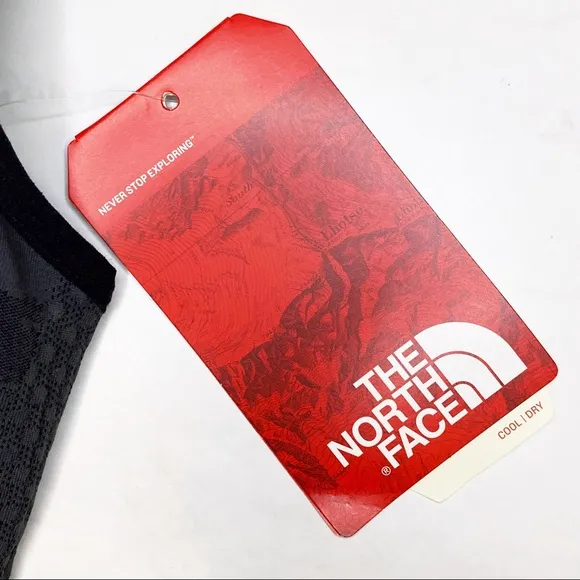 NWT The North Face Seamless Bra in TNF Black