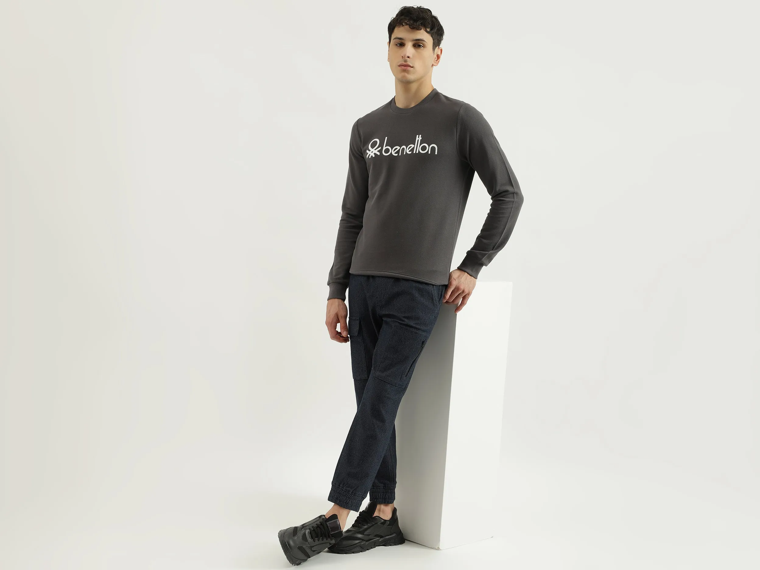 Regular Fit Round Neck Basic Branded Sweatshirt