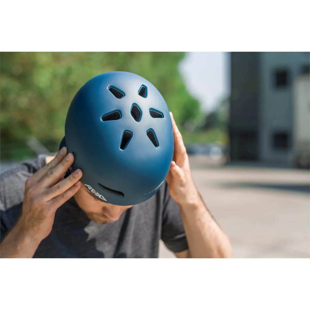 REKD Ultralite In-Mold Skateboard Helmet - Blue