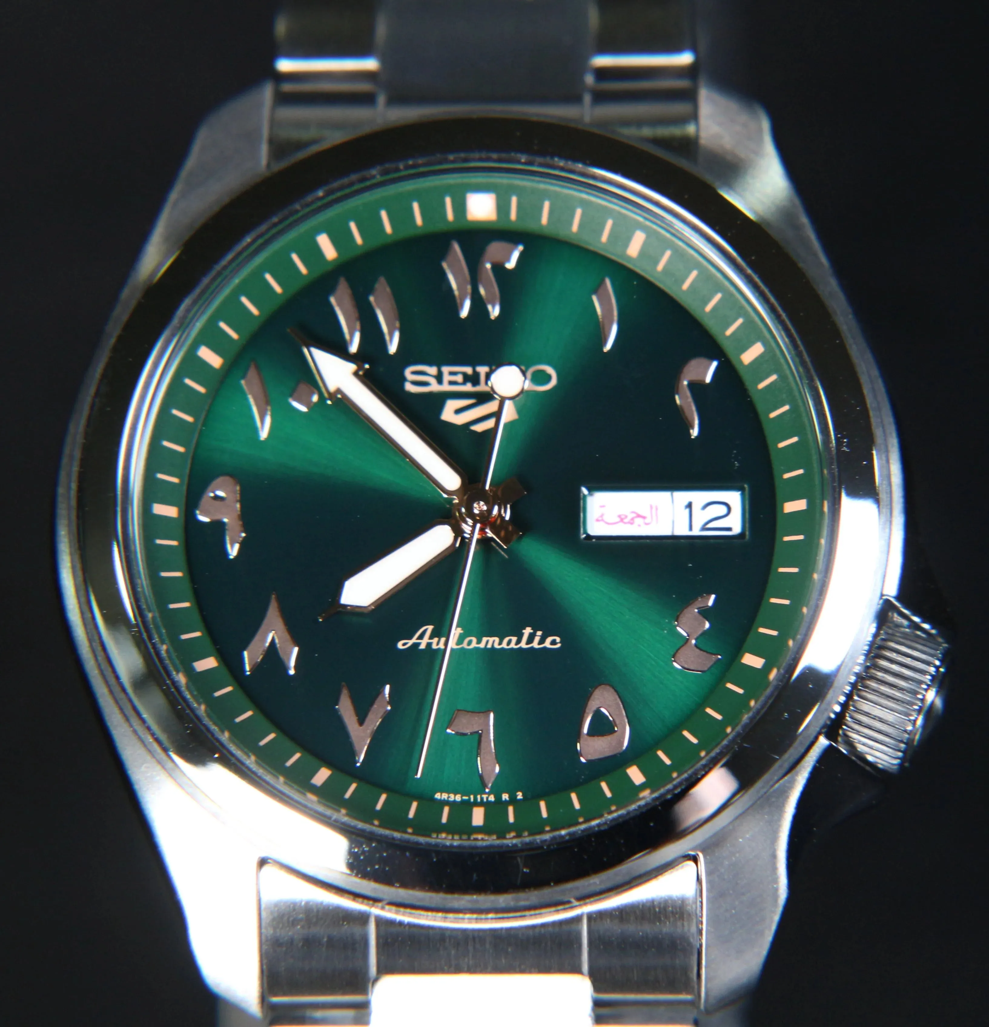 Seiko 5 Sports Mechanical Automatic Arabic Numerals Day-Date Display Green Dial SRPH49