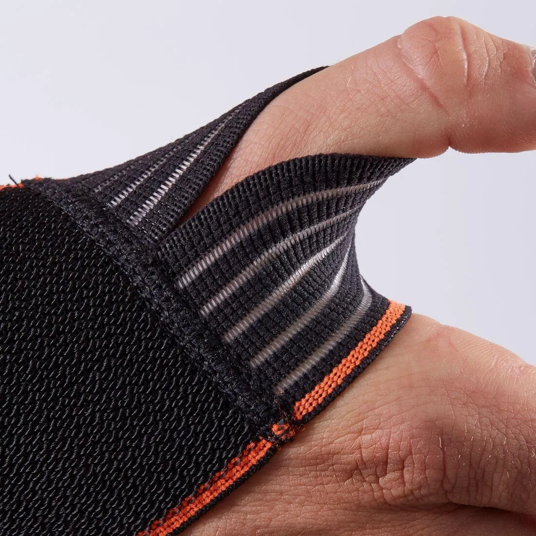 Soft 300 Men's/Women's Left/Right Wrist Support - Black