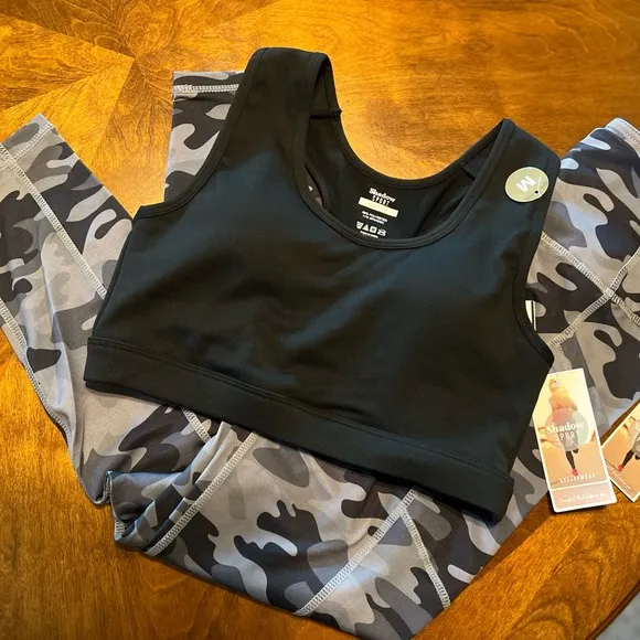 Sports Bra and Leggings Set / Active Wear, NEW