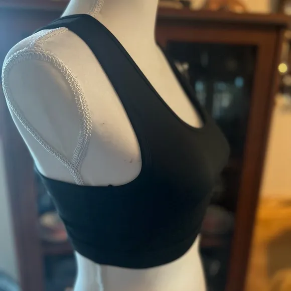 Sports Bra and Leggings Set / Active Wear, NEW