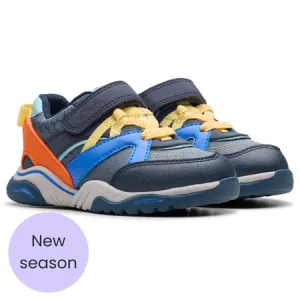 UK 5.5 Grey Combo Feather Pace Trainers