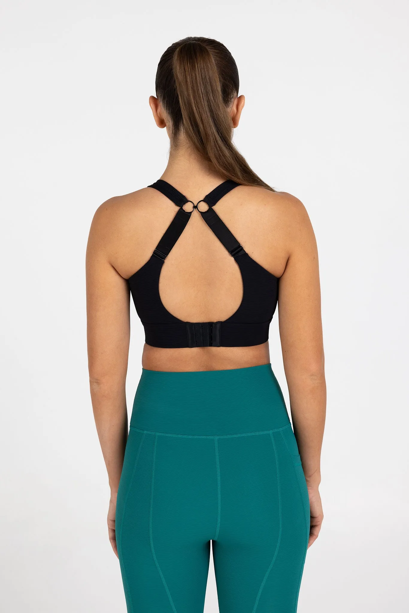 Ultimate Sports Bra - Versatile - Black
