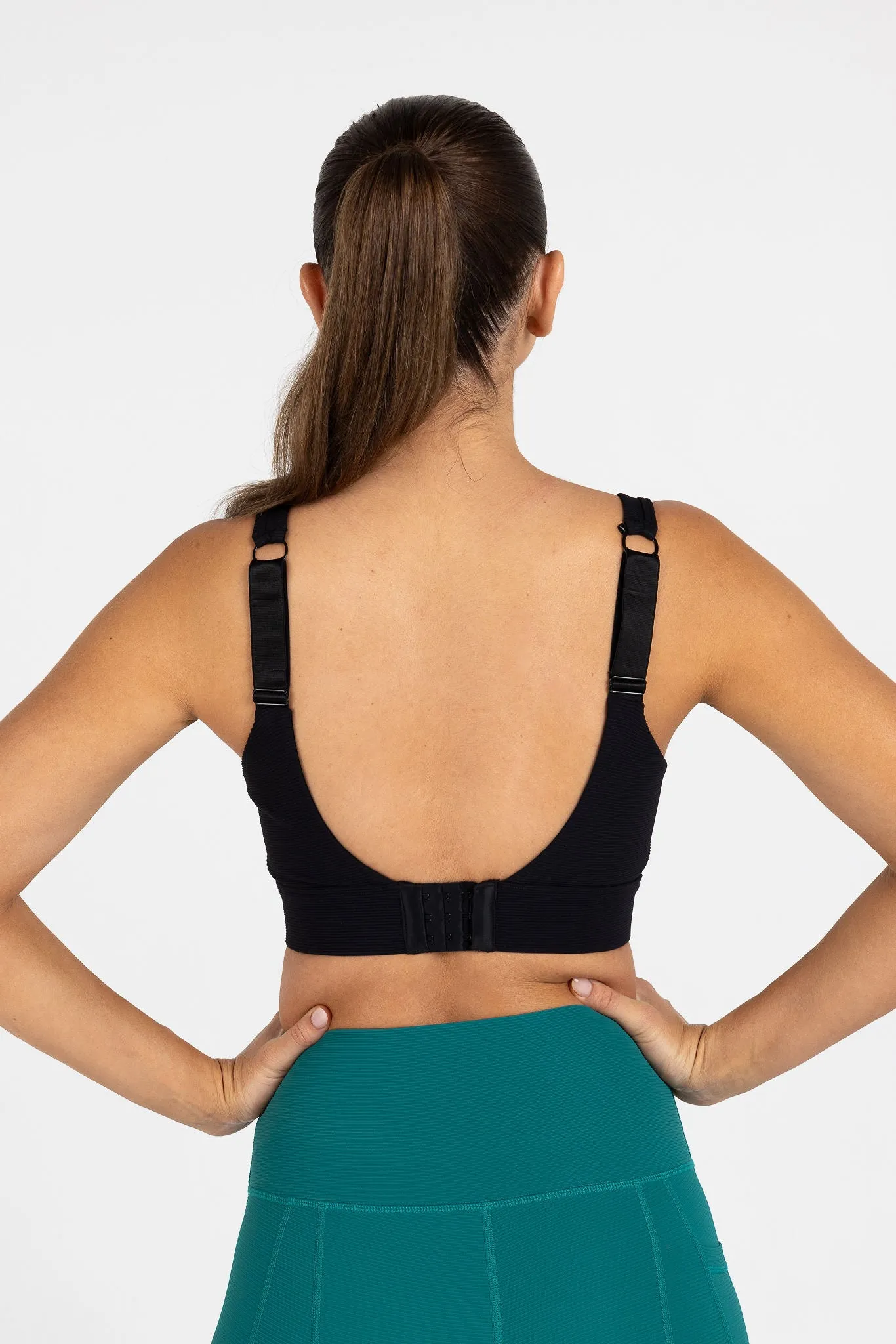 Ultimate Sports Bra - Versatile - Black