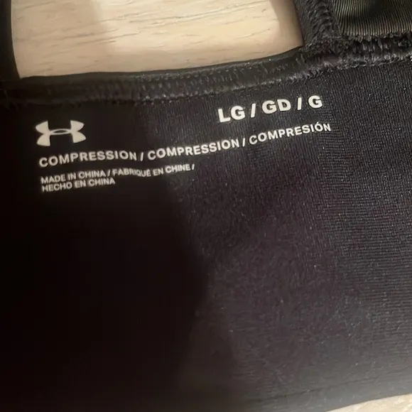 UNDER ARMOUR SET of 2 Black Print Compression Sports Bras Sz Large black gray