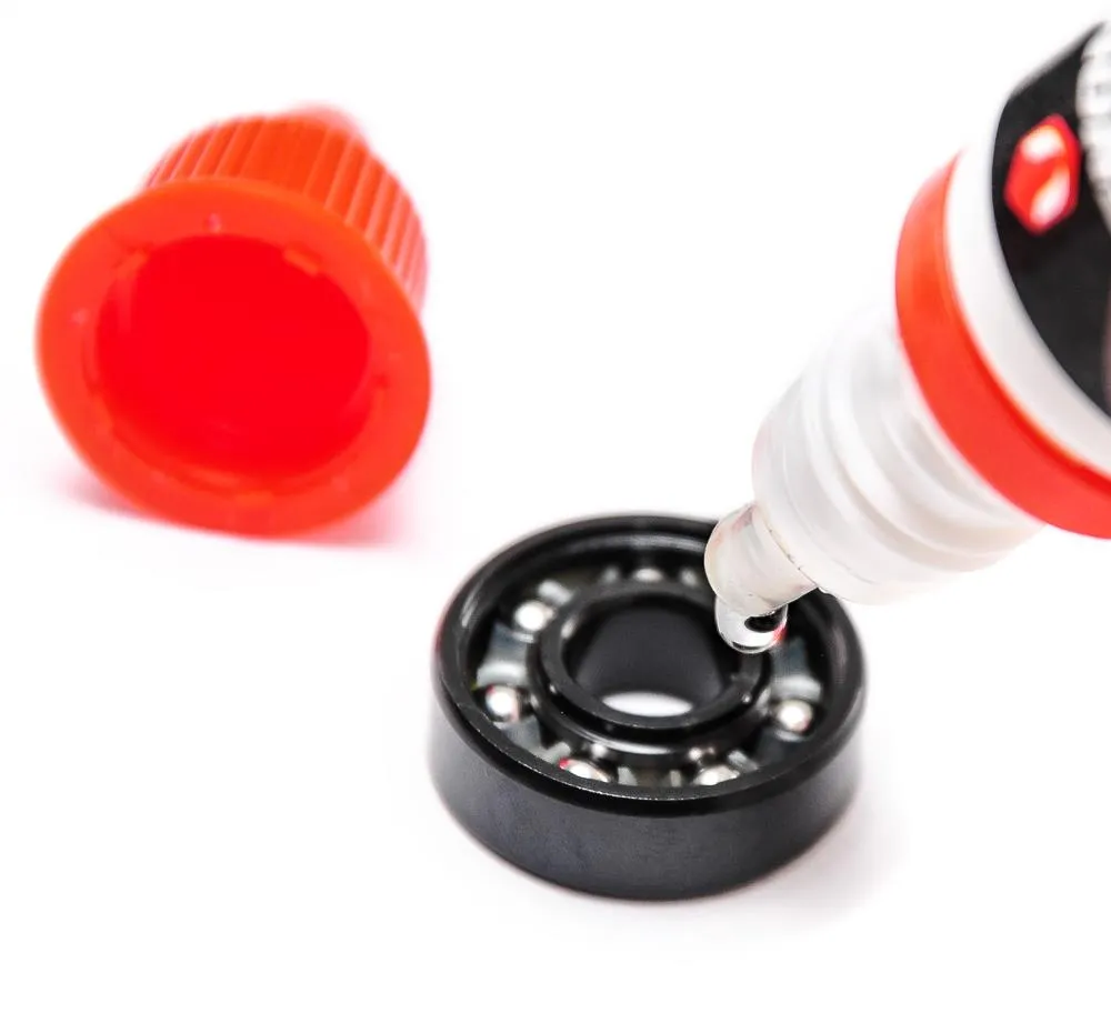 Venom Abec 11 Skateboard Bearings & Venom Bearing Lubricant Pack