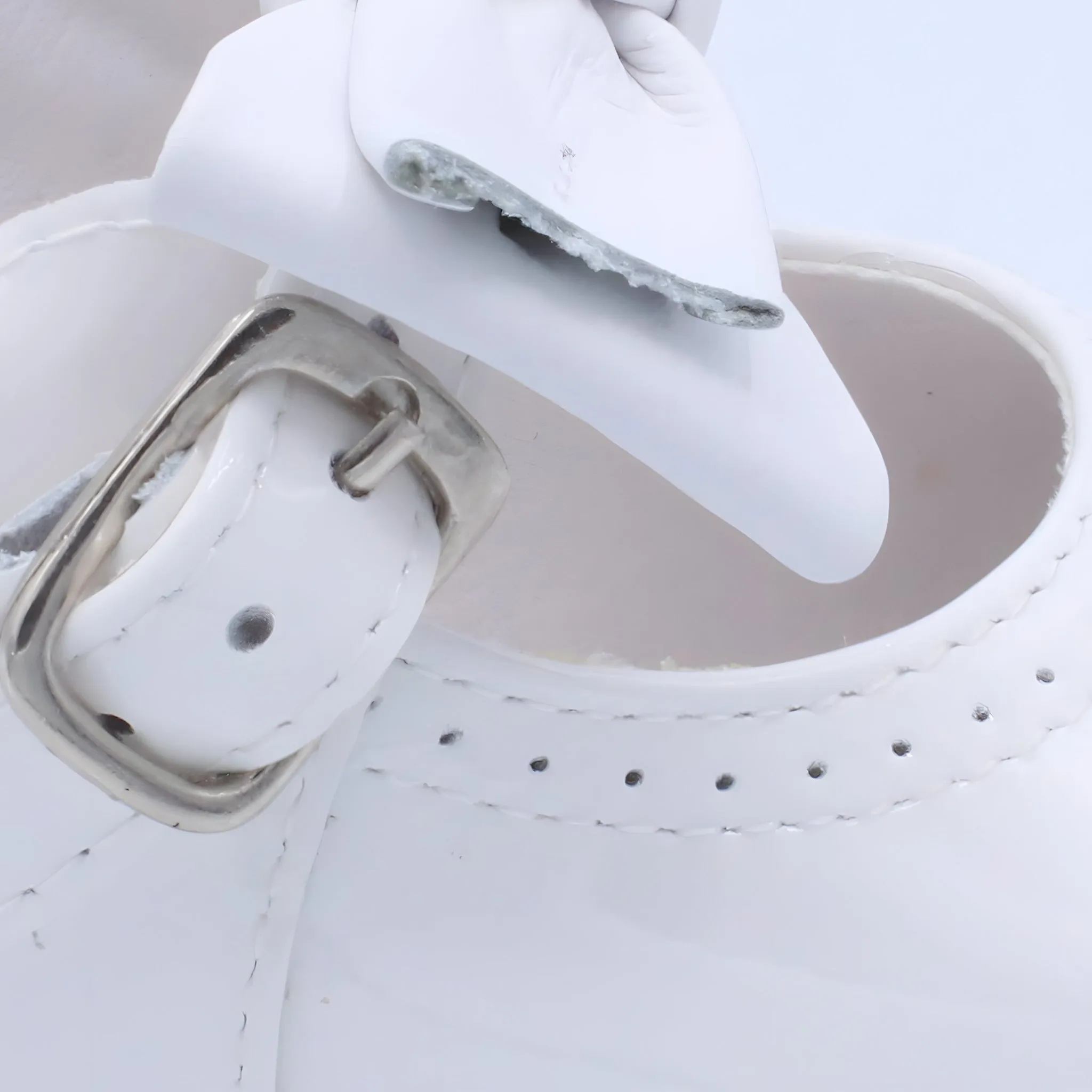 'Vitoria' Girls White Patent Bar Shoes