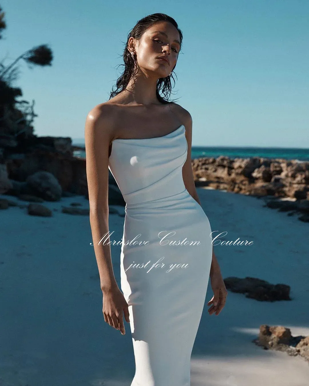Wedding Guest Dresses: Wedding Dresses Sleeveless Strapless Beach Bride Dress